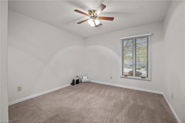 116 Briar Ridge Circle, Winston-salem, NC 27104