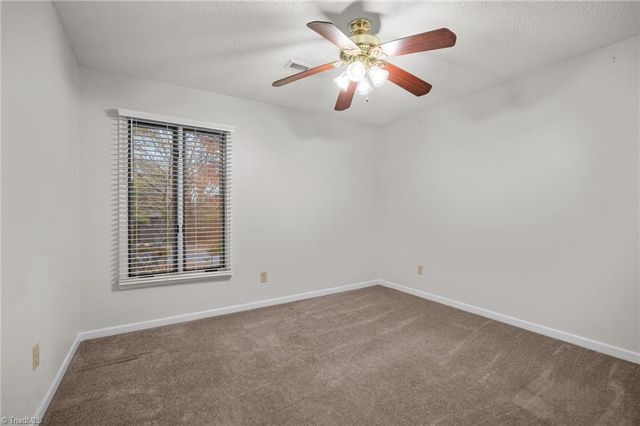 116 Briar Ridge Circle, Winston-salem, NC 27104