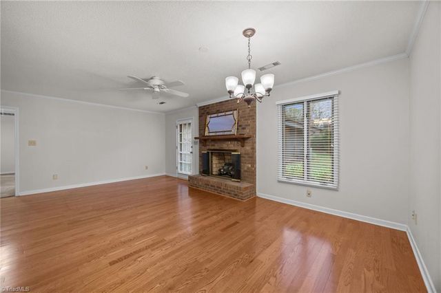 116 Briar Ridge Circle, Winston-salem, NC 27104