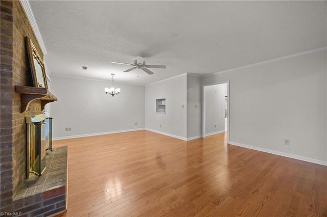 116 Briar Ridge Circle, Winston-salem, NC 27104