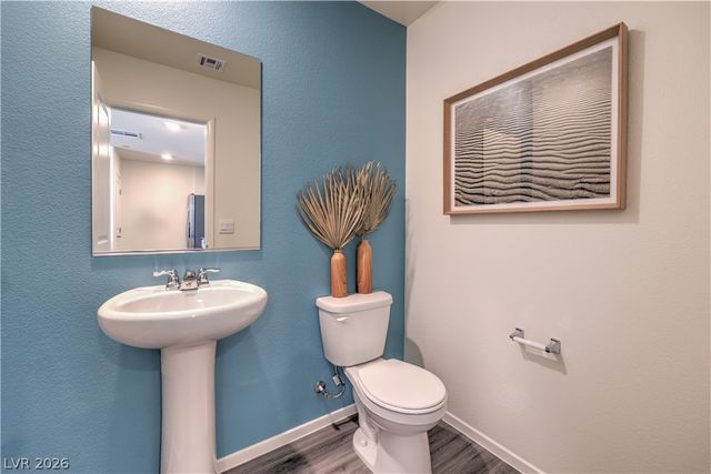 6082 Ginger Garden Street, North Las Vegas, NV 89081