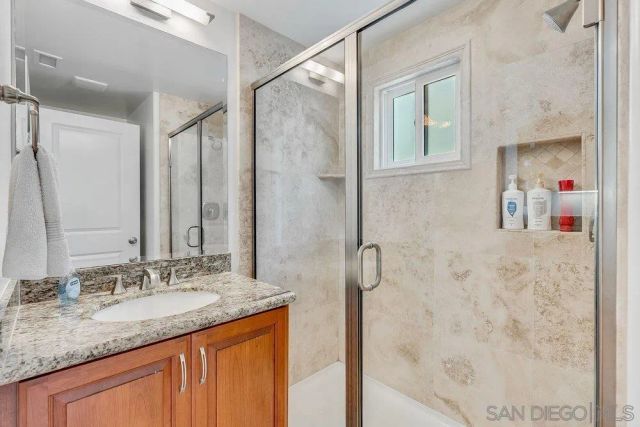 818 Queenstown Court, San Diego, CA 92109