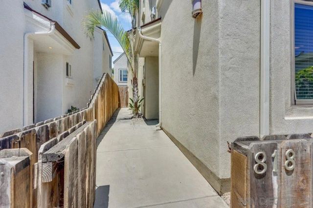 818 Queenstown Court, San Diego, CA 92109