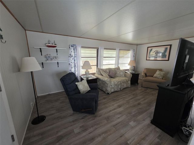 6614 SE 54th Lane, Okeechobee, FL 34974