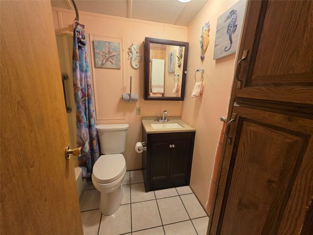 6614 SE 54th Lane, Okeechobee, FL 34974