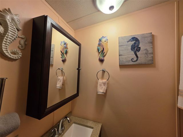 6614 SE 54th Lane, Okeechobee, FL 34974