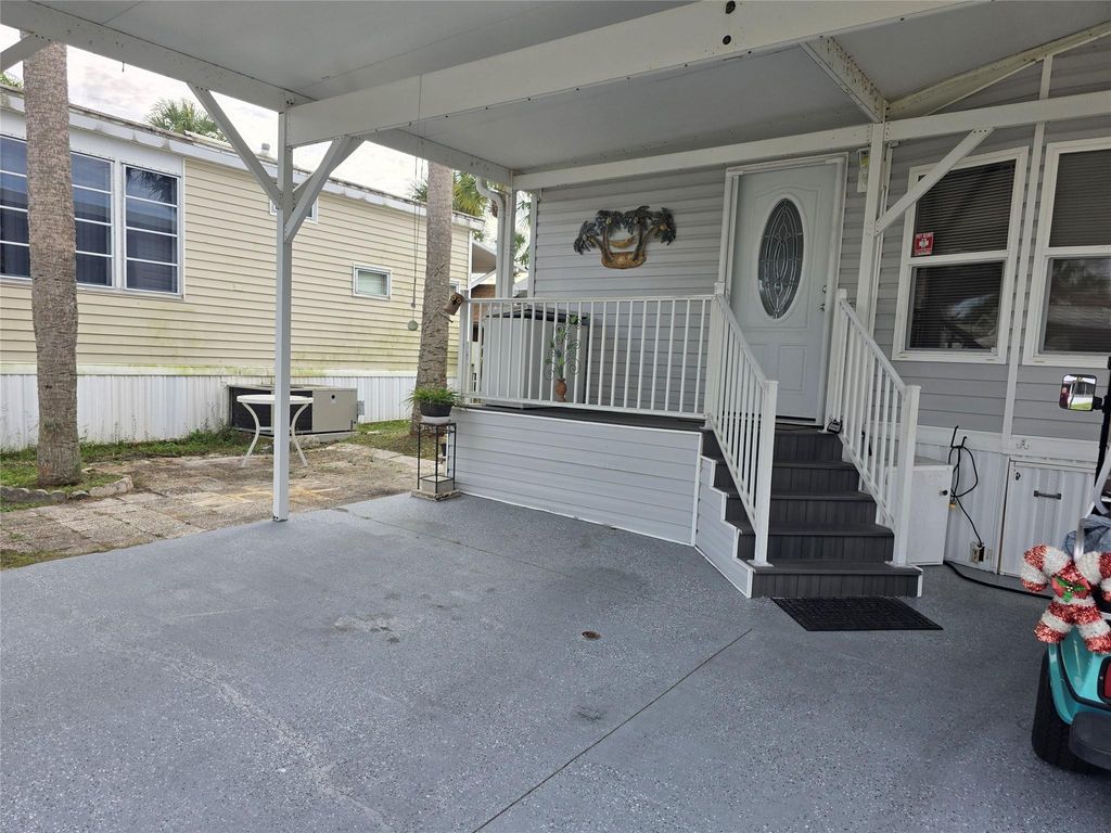 6614 SE 54th Lane, Okeechobee, FL 34974