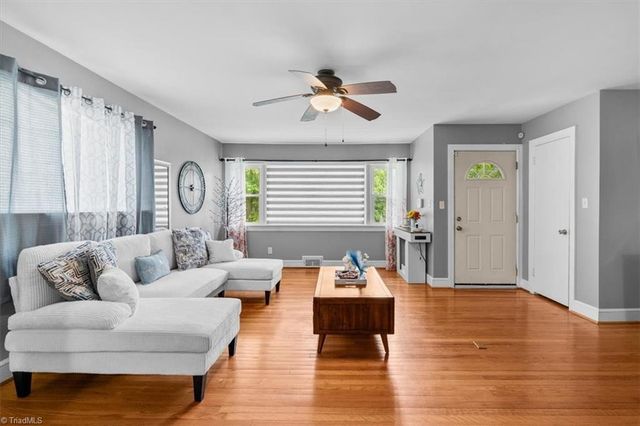 206 Forestrose Drive, Lexington, NC 27295