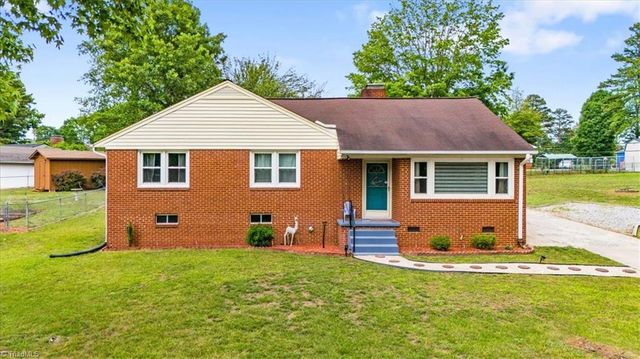 206 Forestrose Drive, Lexington, NC 27295