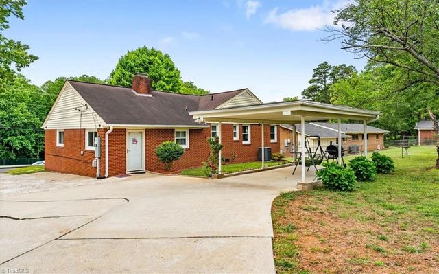 206 Forestrose Drive, Lexington, NC 27295