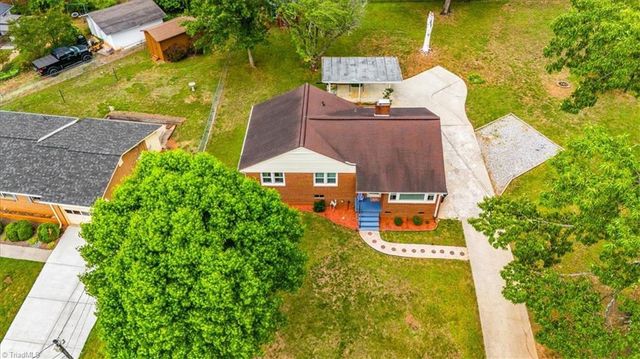 206 Forestrose Drive, Lexington, NC 27295