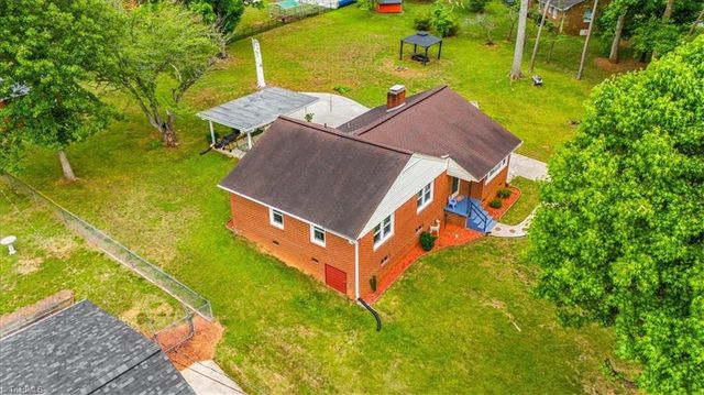206 Forestrose Drive, Lexington, NC 27295