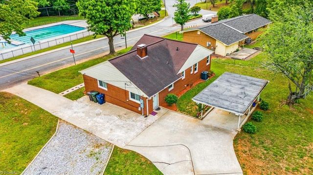 206 Forestrose Drive, Lexington, NC 27295