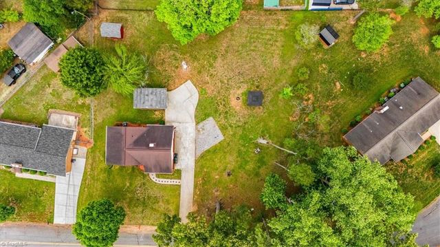 206 Forestrose Drive, Lexington, NC 27295