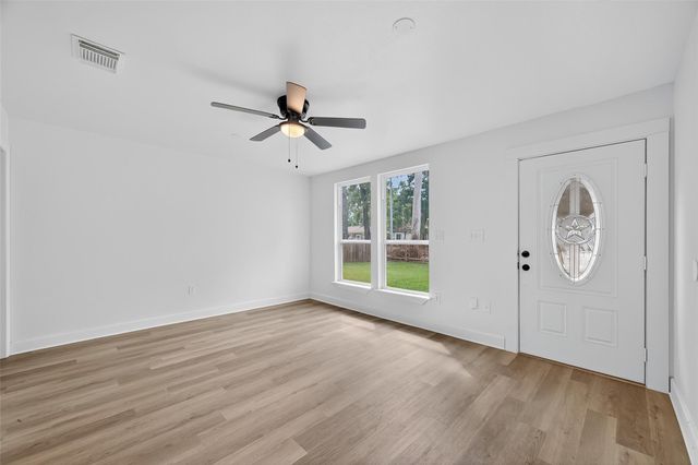 9037 Linda Vista Road, Houston, TX 77078