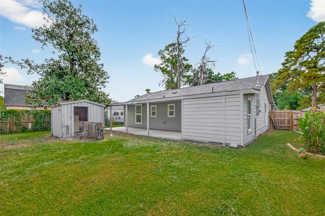 9037 Linda Vista Road, Houston, TX 77078