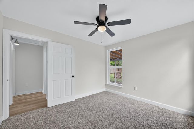 9037 Linda Vista Road, Houston, TX 77078