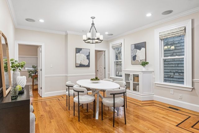 883 E Broadway 1, Boston, MA 02127