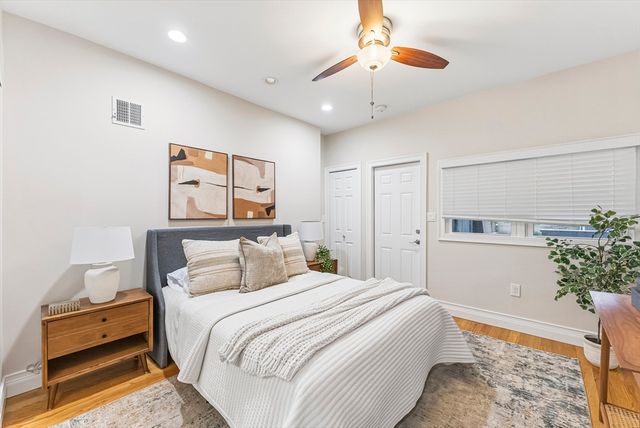 883 E Broadway 1, Boston, MA 02127