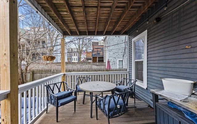 883 E Broadway 1, Boston, MA 02127