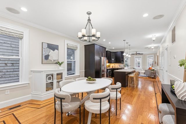 883 E Broadway 1, Boston, MA 02127