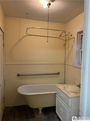 16 Bowen Street, Jamestown, NY 14701