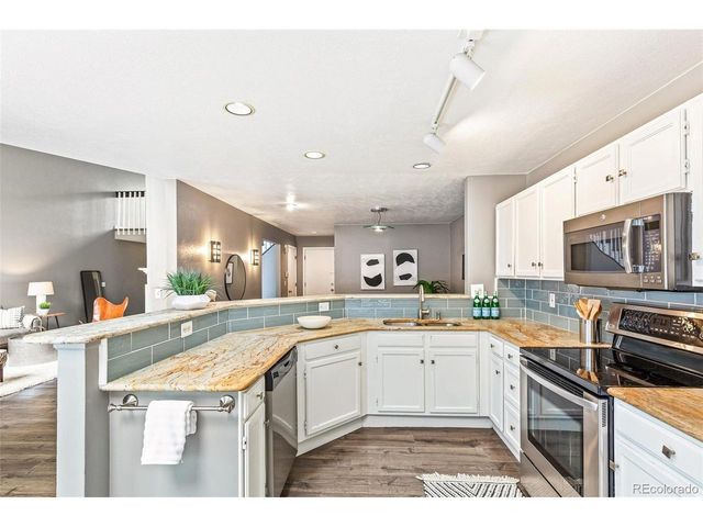 8148 S Humboldt Cir, Centennial, CO 80122