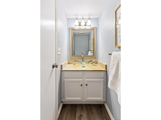 8148 S Humboldt Cir, Centennial, CO 80122