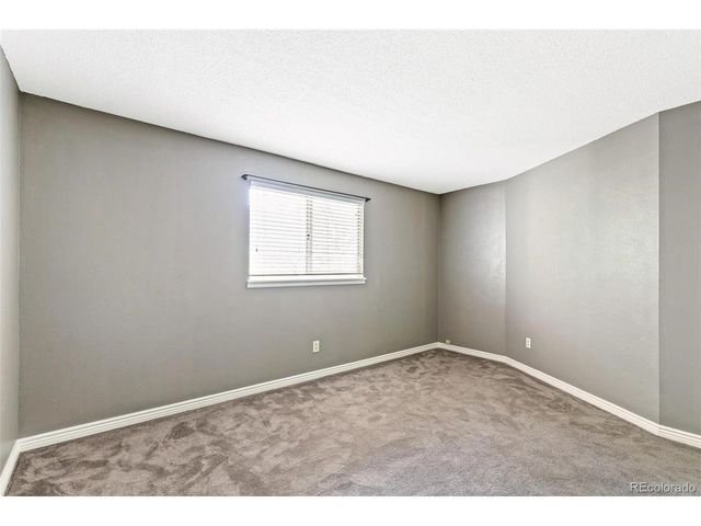 8148 S Humboldt Cir, Centennial, CO 80122
