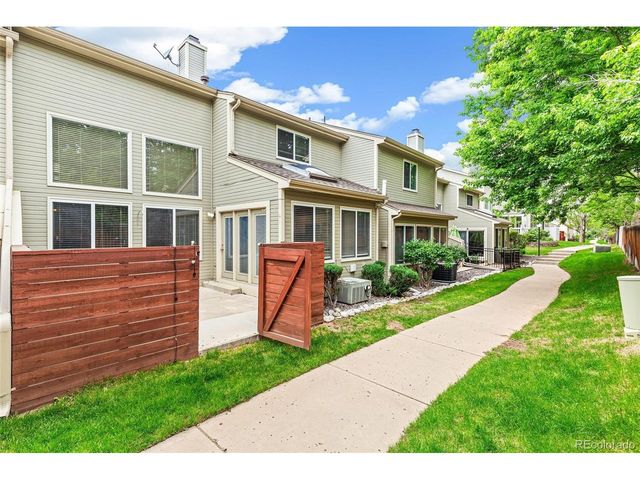 8148 S Humboldt Cir, Centennial, CO 80122