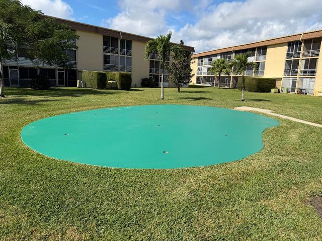 100 Village Green Circle 312, Palm Springs, FL 33461