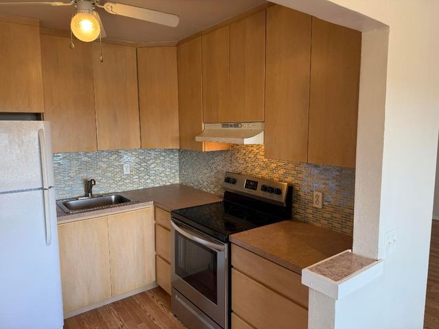 100 Village Green Circle 312, Palm Springs, FL 33461