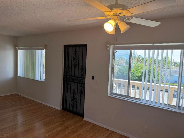 100 Village Green Circle 312, Palm Springs, FL 33461