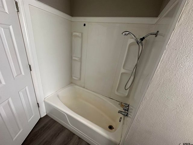 2917 Fleetwood Dr, Tyler, TX 75701