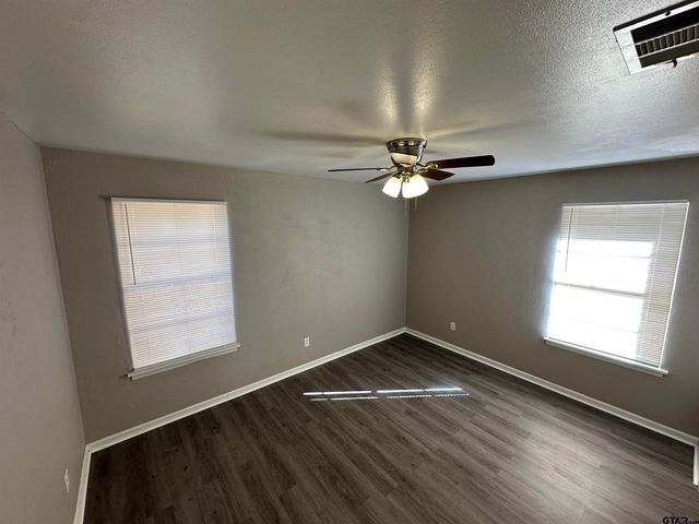 2917 Fleetwood Dr, Tyler, TX 75701