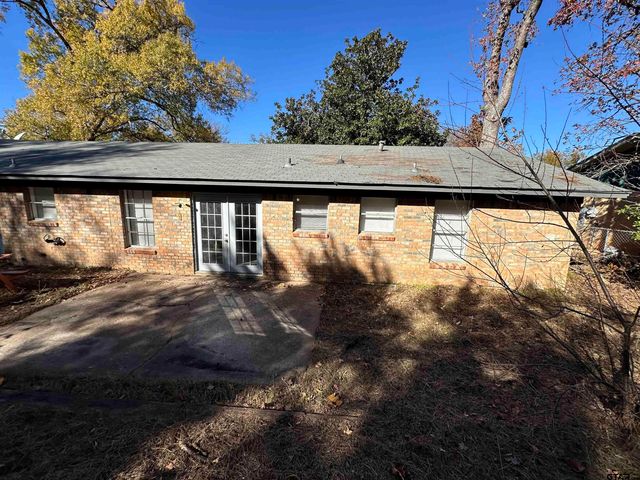 2917 Fleetwood Dr, Tyler, TX 75701