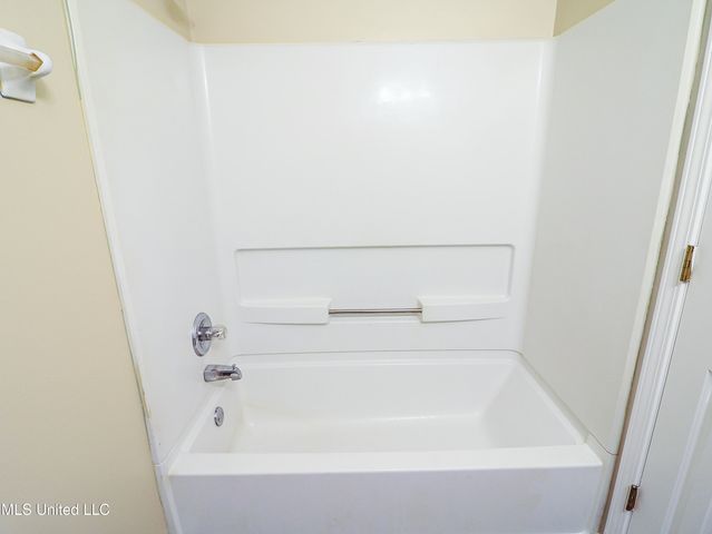 7602 Davis Parkway, Southaven, MS 38671