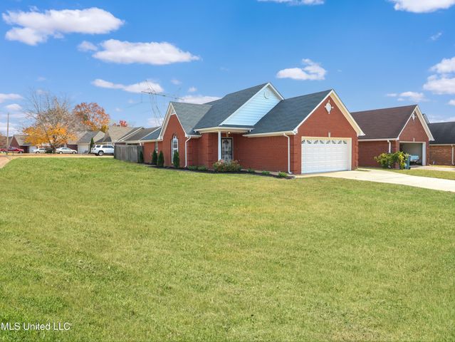7602 Davis Parkway, Southaven, MS 38671