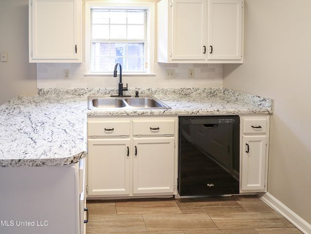 7602 Davis Parkway, Southaven, MS 38671