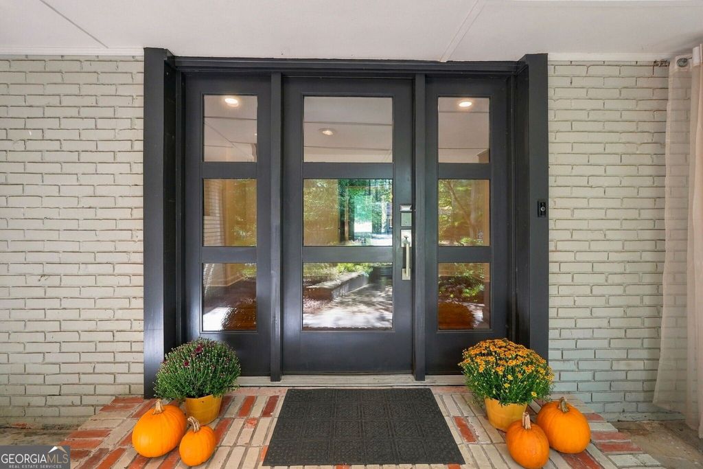 1714 N Holly Lane NE, Atlanta, GA 30329 — photo 3