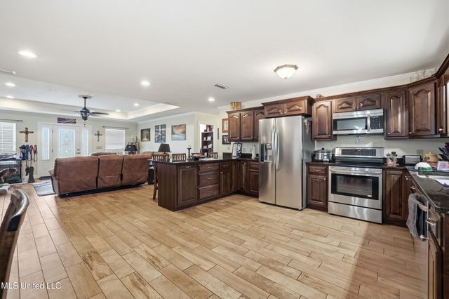 13206 Ridgeland Road, Vancleave, MS 39565