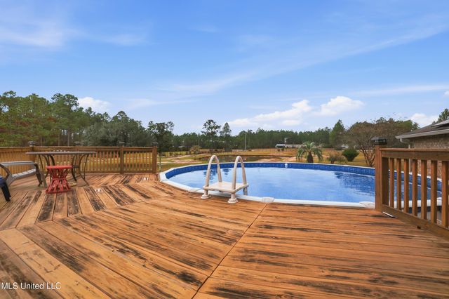 13206 Ridgeland Road, Vancleave, MS 39565