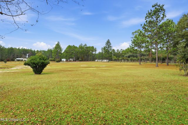13206 Ridgeland Road, Vancleave, MS 39565