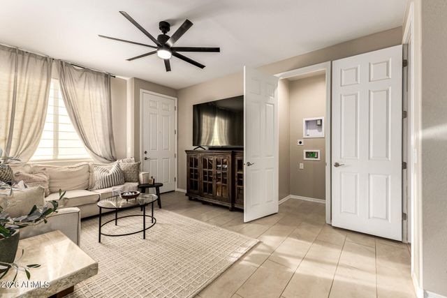 18599 W EL CORTEZ Place, Surprise, AZ 85387