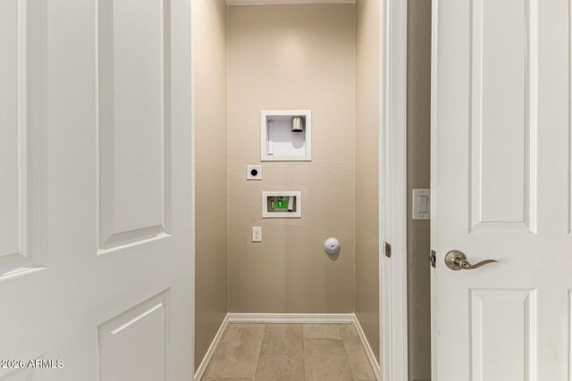 18599 W EL CORTEZ Place, Surprise, AZ 85387