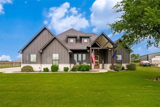 2037 Sunset Ridge Drive, Weatherford, TX 76087