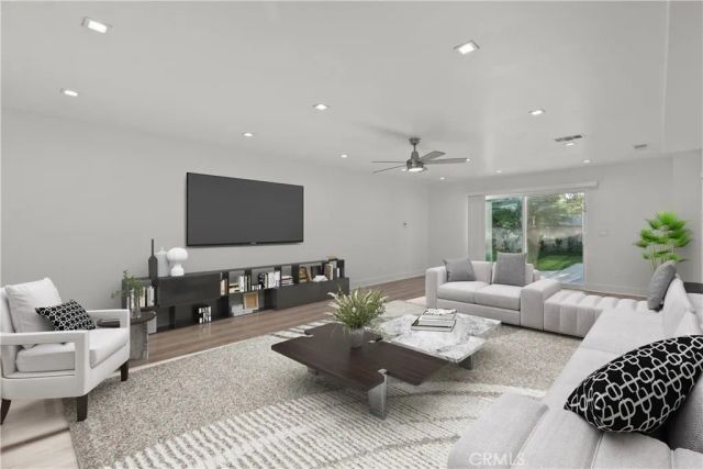 6051 Teesdale Avenue, Valley Glen, CA 91606