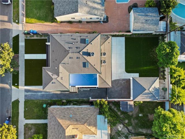 6051 Teesdale Avenue, Valley Glen, CA 91606