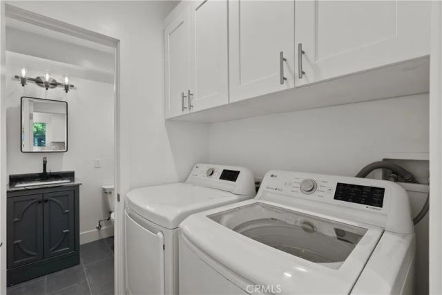 6051 Teesdale Avenue, Valley Glen, CA 91606