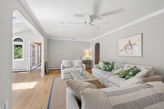 13 Buttercup Lane, Westhampton, NY 11977